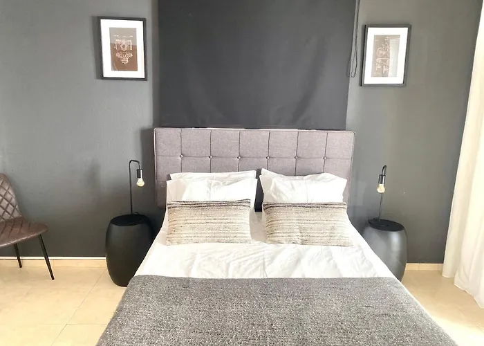 בית הארחה Patio Abilio 4*